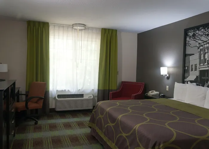 Super 8 By Wyndham Arkansas City Ks