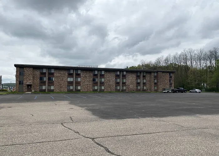 Voyageur Inn And Conference Center