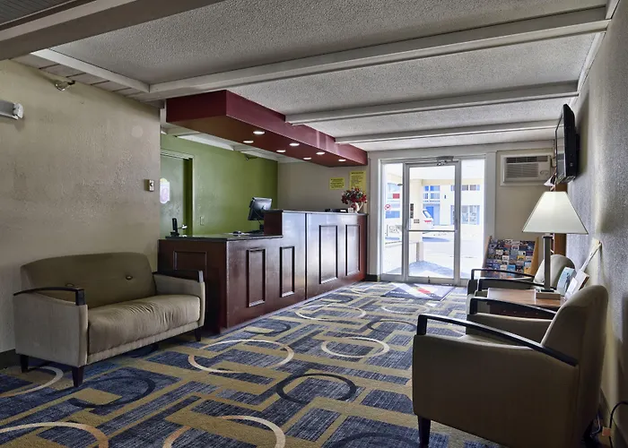 Super 8 By Wyndham Bangor