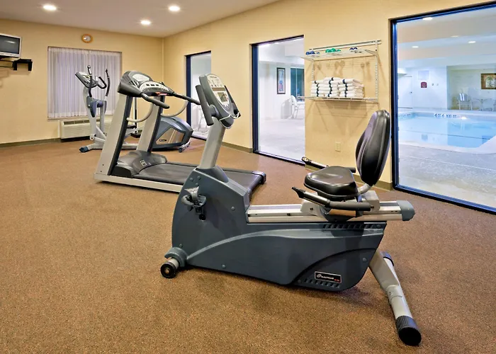 Holiday Inn Express Hotel & Suites Clifton Park By Ihg