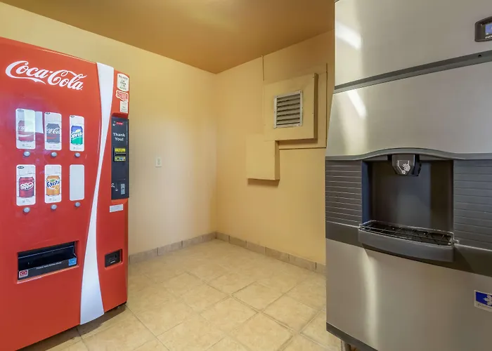 Best Western Windwood Inn & Suites