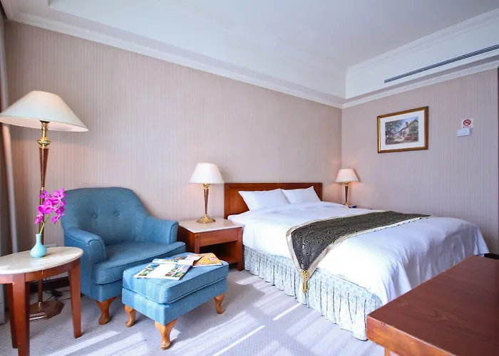 Grand Boss Hotel