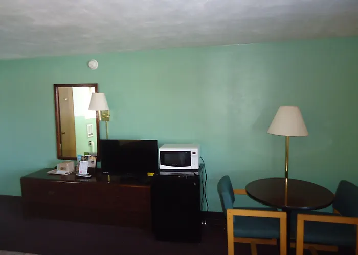 Budget Host Inn Somerset