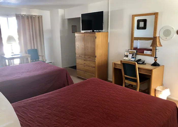 Budget Host Inn