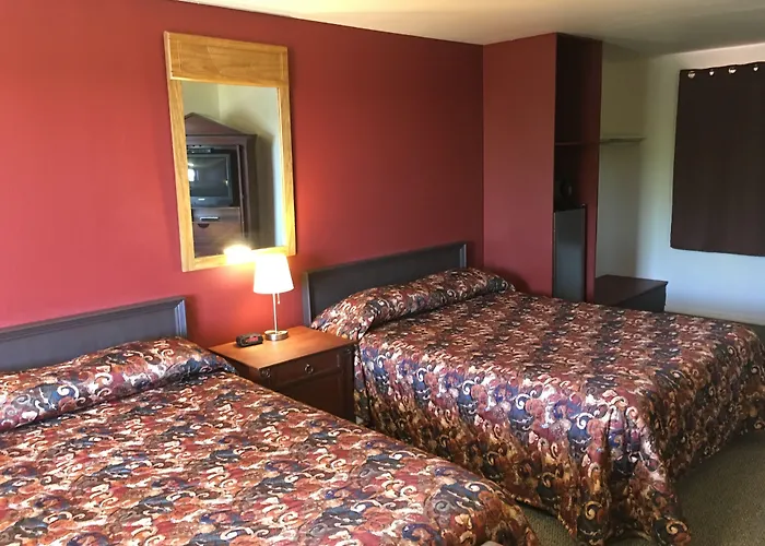 Lake Shore Inn Waterfront