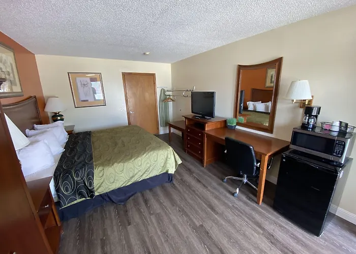Budget Host Inn - Baxley