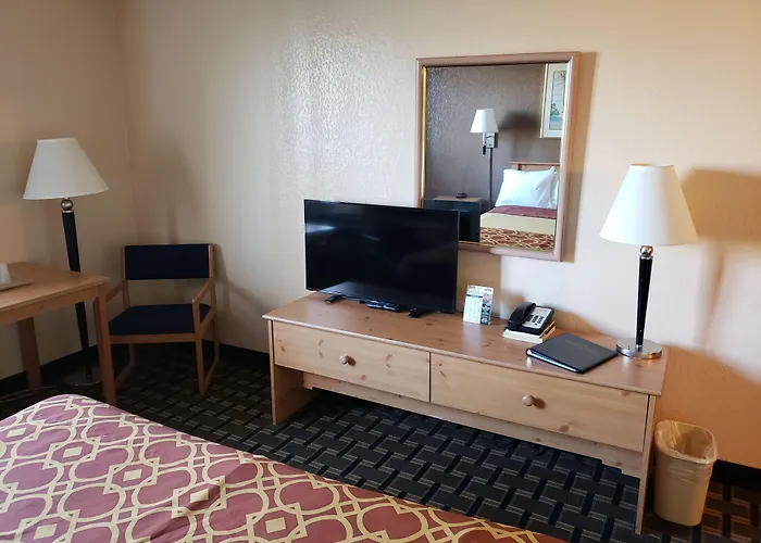 Coratel Inn & Suites By Jasper Mankato