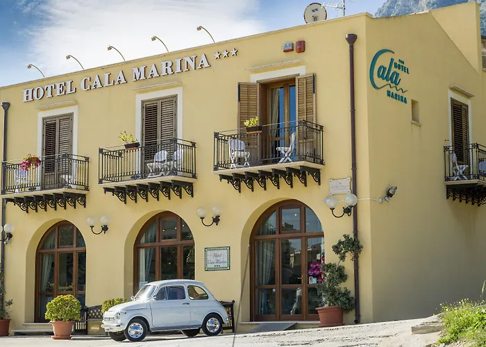 Hotel Cala Marina