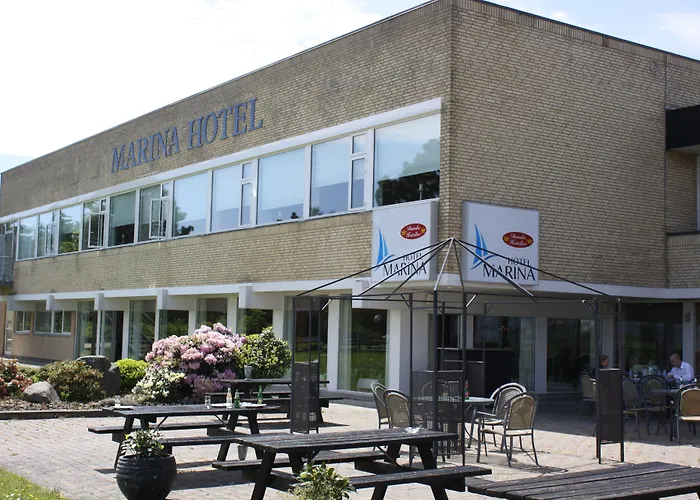 Hotel Marina & Apartments