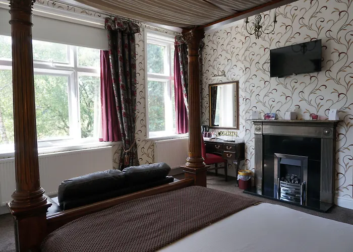 Broadfield Park Hotel