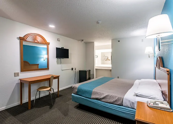 Motel 6-Azle, Tx