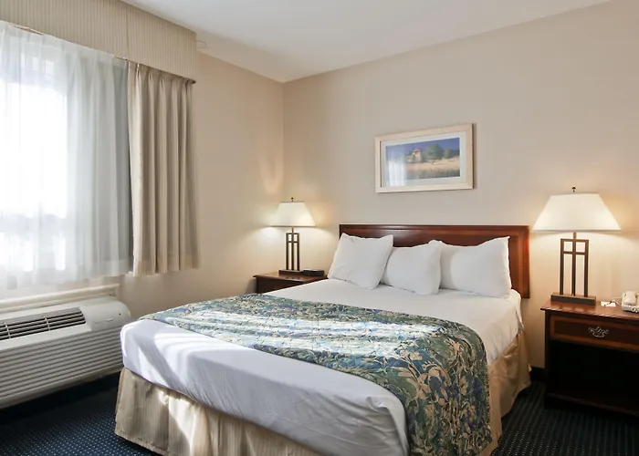 Travelodge By Wyndham Trenton
