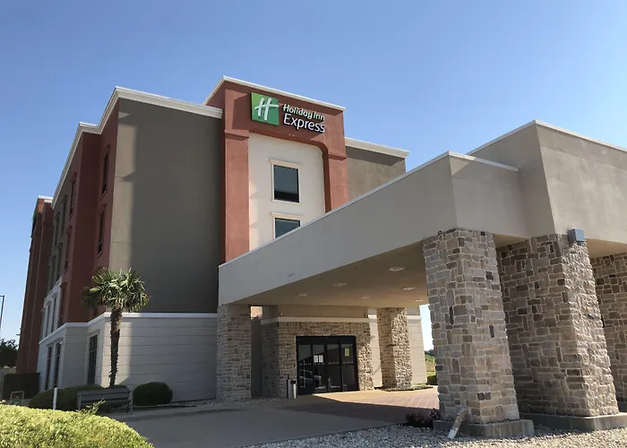 Holiday Inn Express Hillsboro I-35 By Ihg
