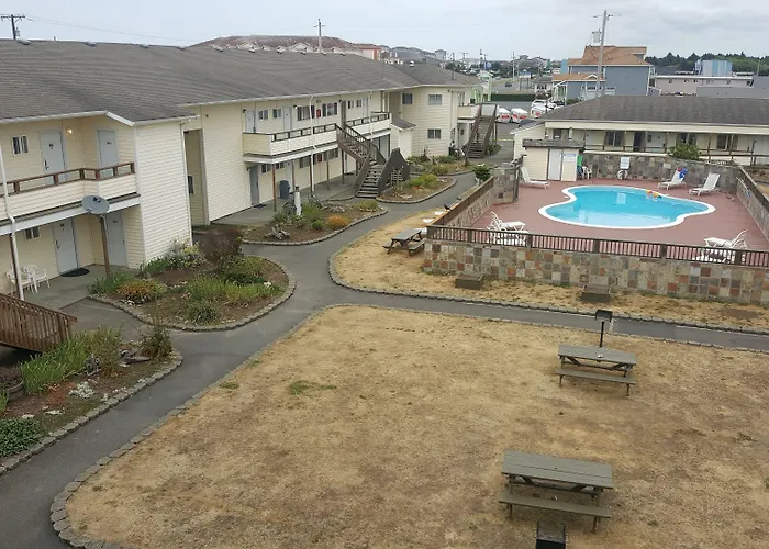 Ocean Shores Inn & Suites