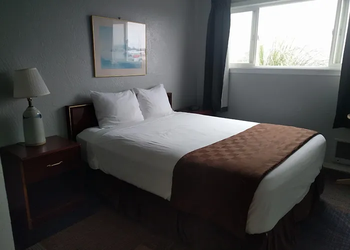 Ocean Shores Inn & Suites