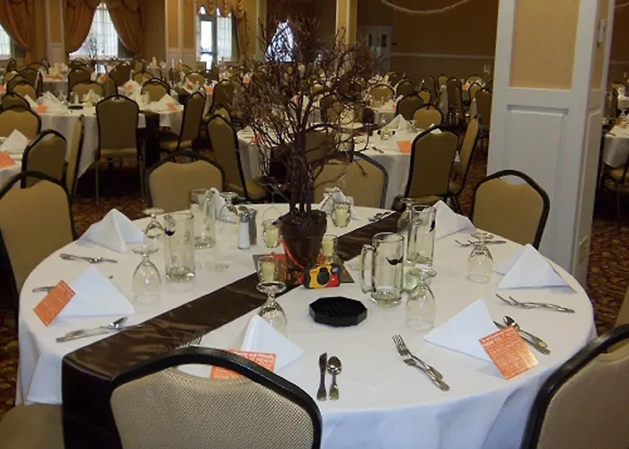 Town & Country Inn And Suites