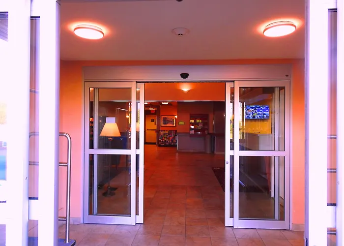 Comfort Inn & Suites Langley - Fraser Highway