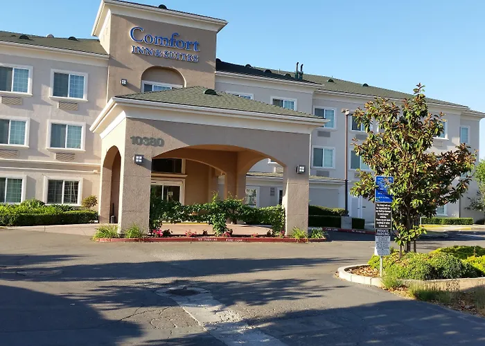 Comfort Inn & Suites Galt - Lodi North
