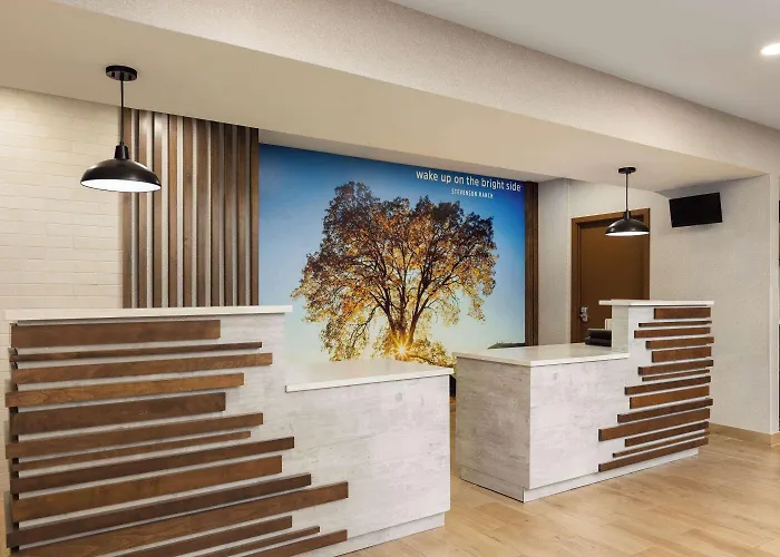 La Quinta By Wyndham Santa Clarita - Valencia