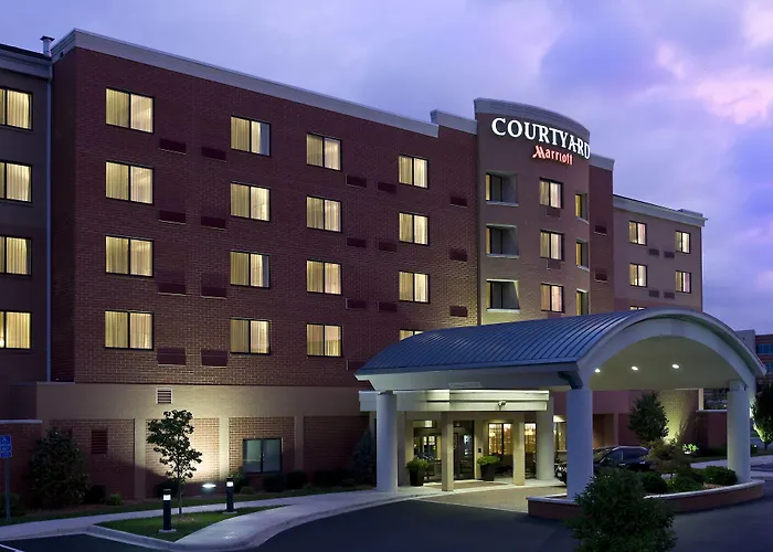 Courtyard Cincinnati North At Union Centre