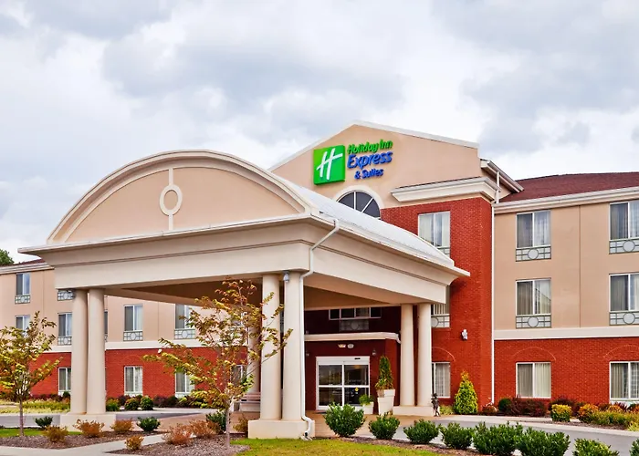 Holiday Inn Express & Suites Dickson By Ihg