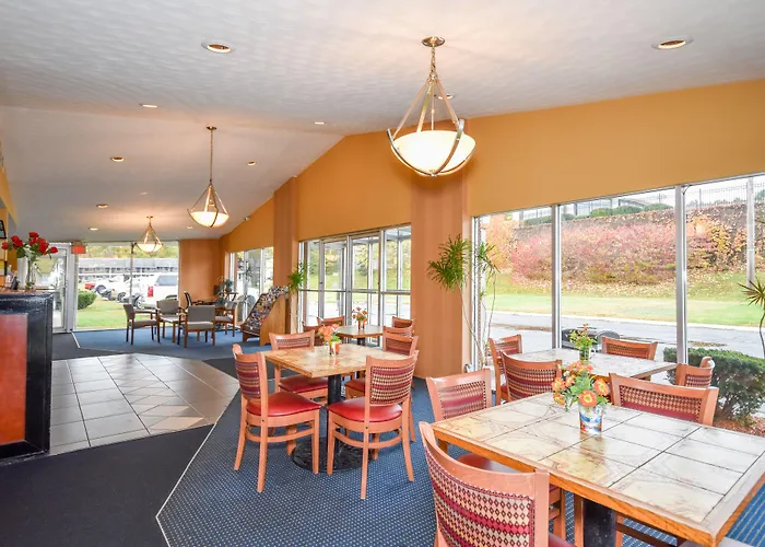 Monticello Inn- Framingham/ Boston