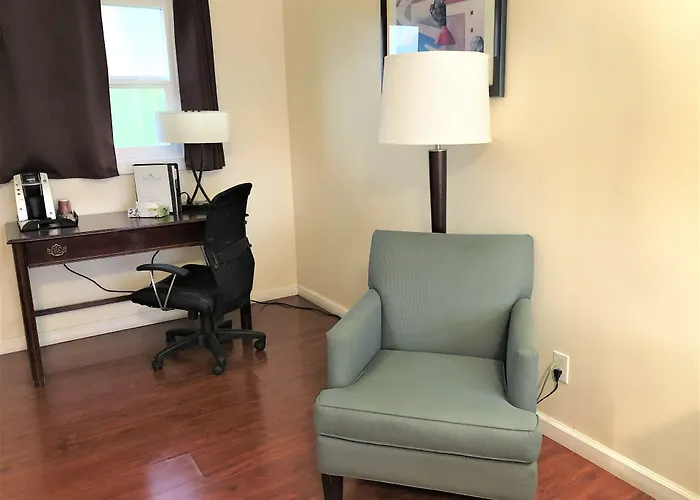 Blue Coast Inn & Suites