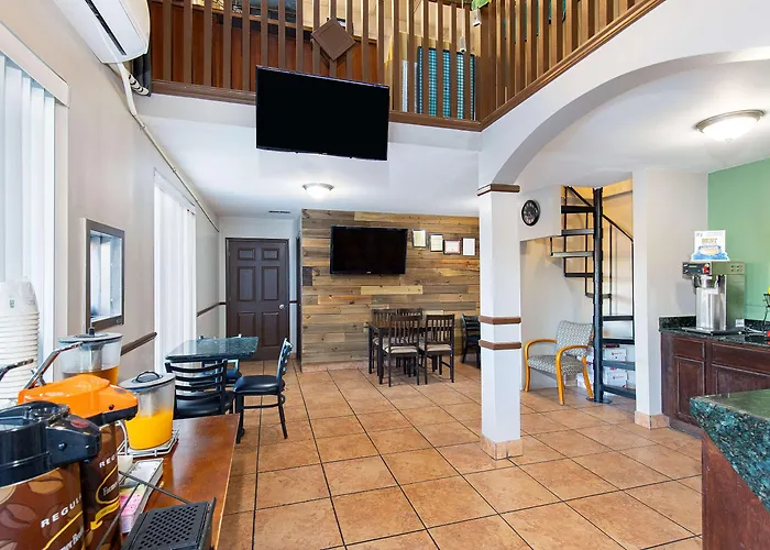 Super 8 By Wyndham Kingsport