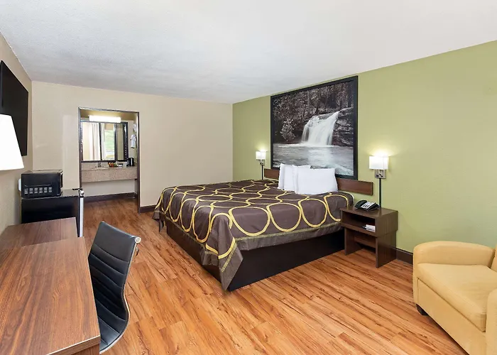 Super 8 By Wyndham Kingsport