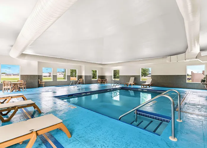 Best Western Legacy Inn & Suites Beloit/South Beloit