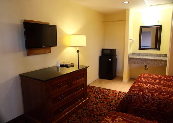 Bay Breeze Inn