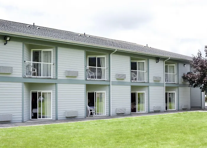 Dew Drop Inn