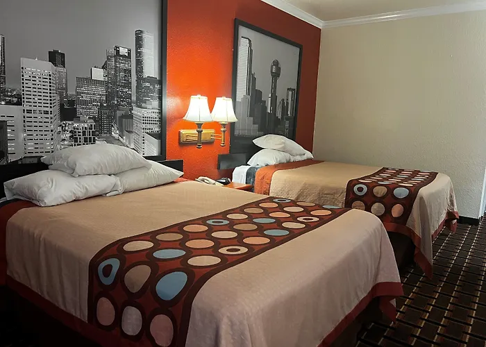 Super 8 By Wyndham Brookshire Tx