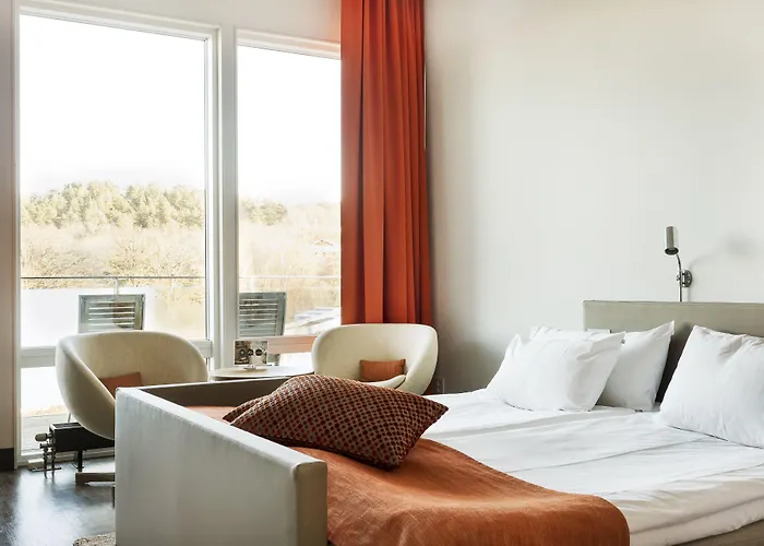 Naeaes Fabriker Hotell & Restaurang
