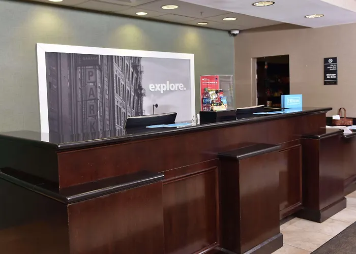 Hampton Inn & Suites Alexandria