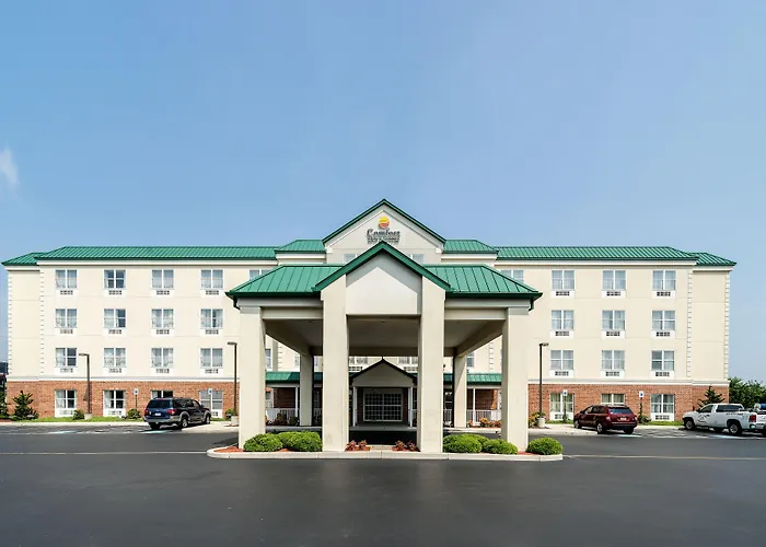 Comfort Inn & Suites Dover Near Speedway