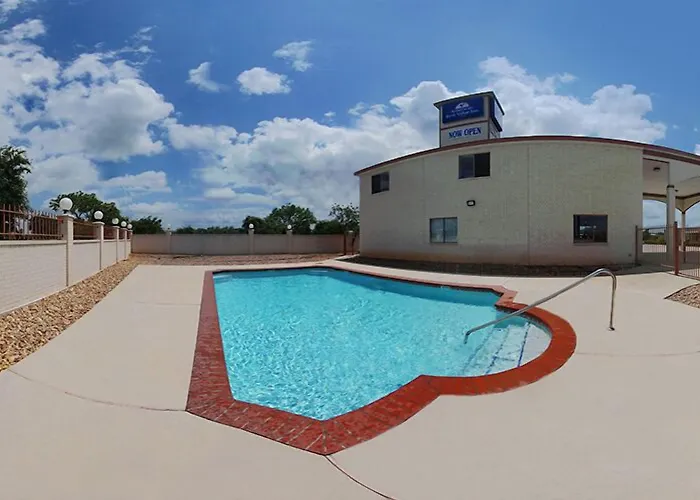 Americas Best Value Inn & Suites Hempstead