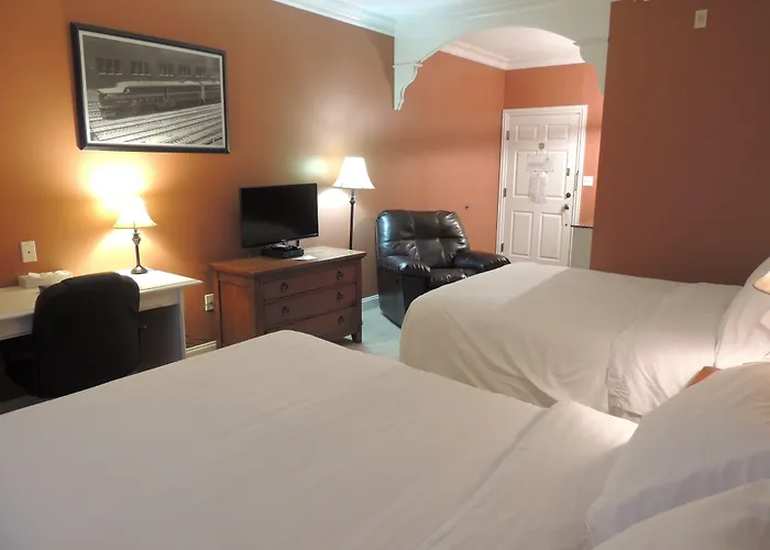Depot Inn & Suites