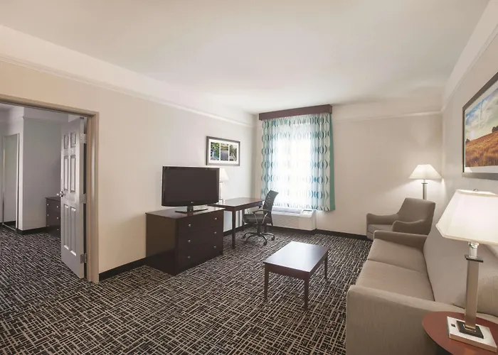 La Quinta By Wyndham Mansfield Tx