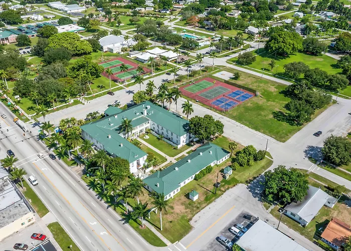 Americas Best Value Inn Historic Clewiston Inn