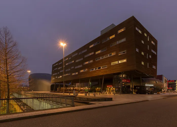 Leonardo Hotel Almere City Center
