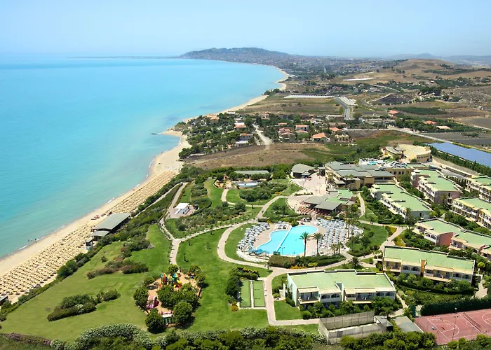 Serenusa Resort