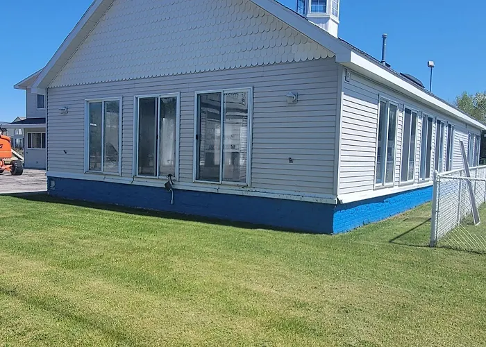 Mackinaw Budget Inn