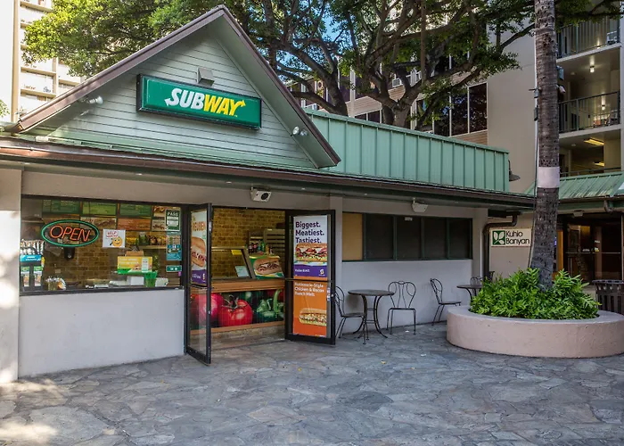 Kuhio Banyan Hotel