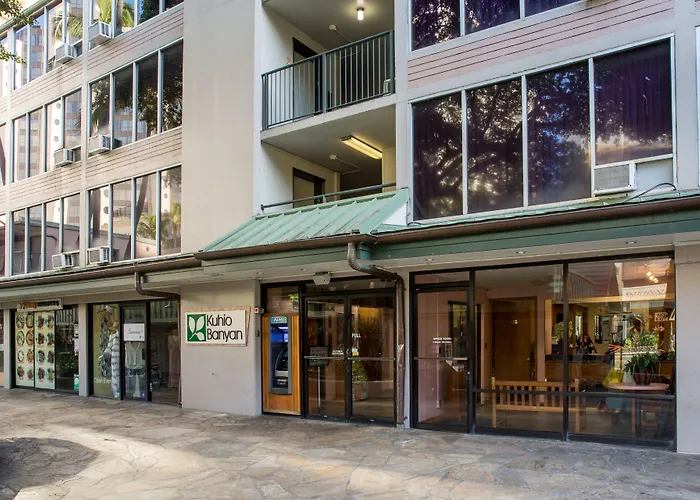 Kuhio Banyan Hotel