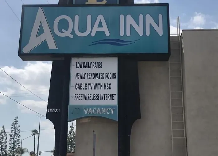 Aqua Inn Motel