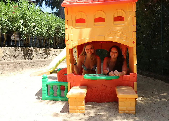 Happy Village & Camping