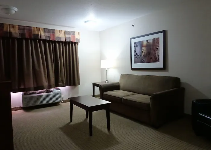 Ramada By Wyndham Weyburn