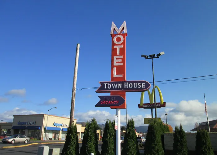 Townhouse Motel