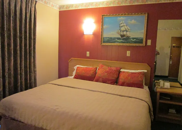 Townhouse Motel
